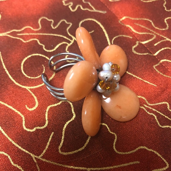 Adjustable funky chunky flower ring - Picture 2 of 2